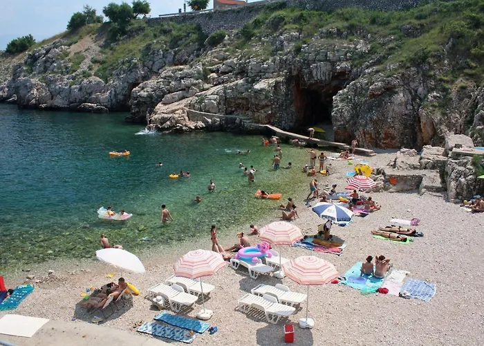 Apartment With Wifi Vrbnik, Krk - 15721 *