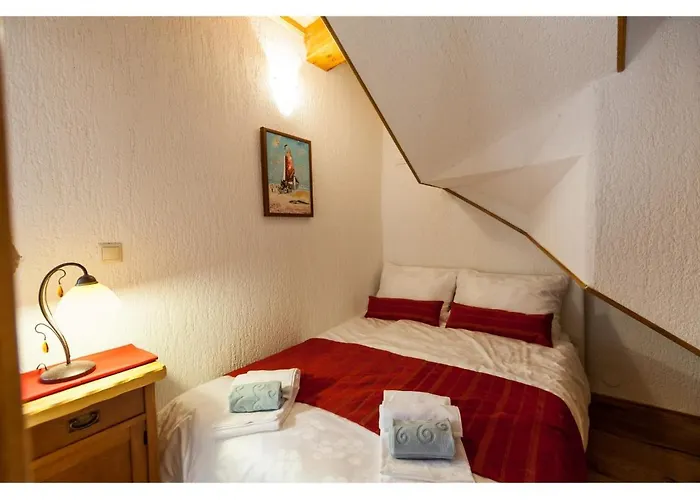 Apartment With Wifi Vrbnik, Krk - 15721 *