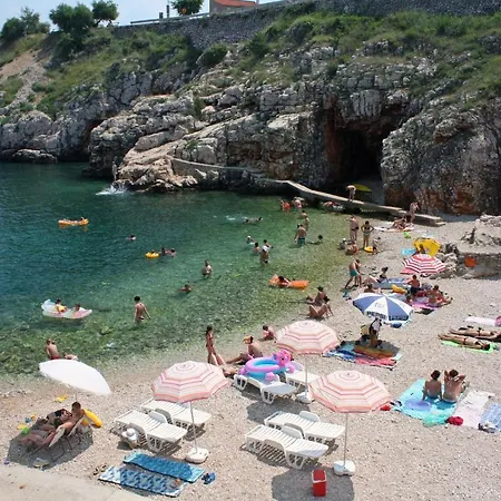Apartment With Wifi Vrbnik, Krk - 15721 *