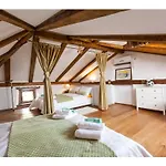 Apartmán With Wifi Vrbnik, Krk - 15721 *